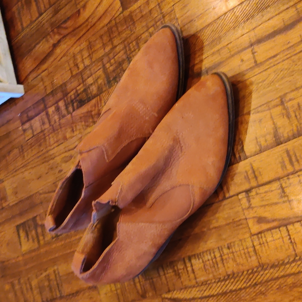 Ankle boots